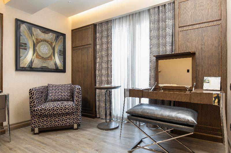 Suite, Palazzo La Scala