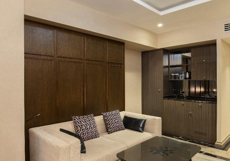 Suite, Palazzo La Scala