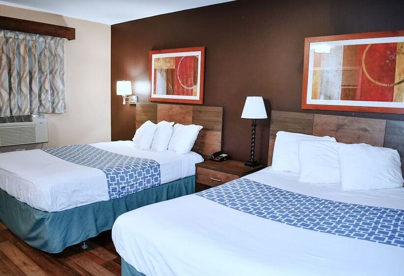 带2个双人床的标准工作室, Suburban Studios Charlotteballantyne