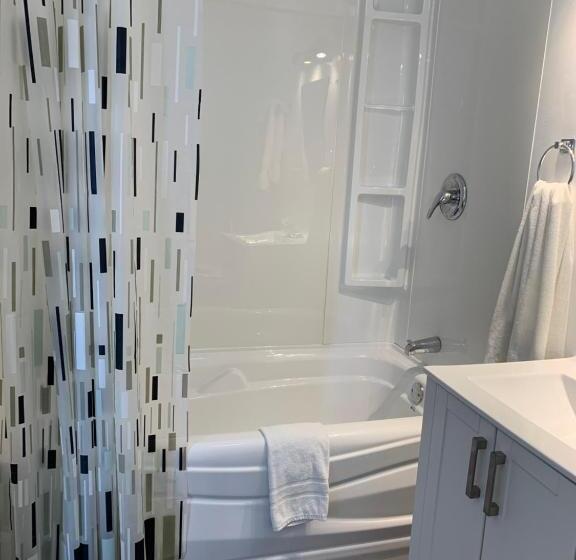 غرفة قياسية, Lakeview