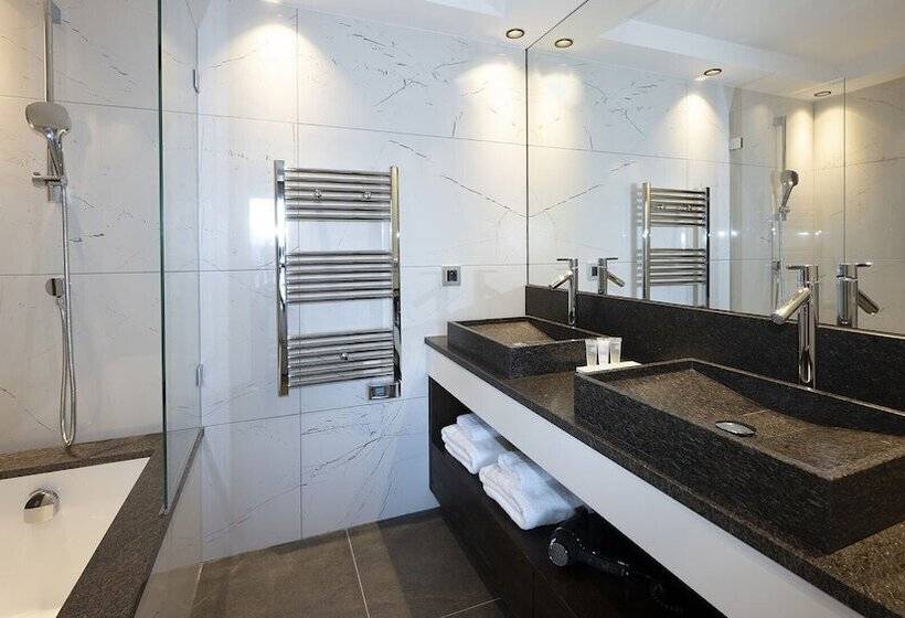 جناح جونيور برستيج, Mgm Hôtels & Résidences   Hôtel Alpen Lodge