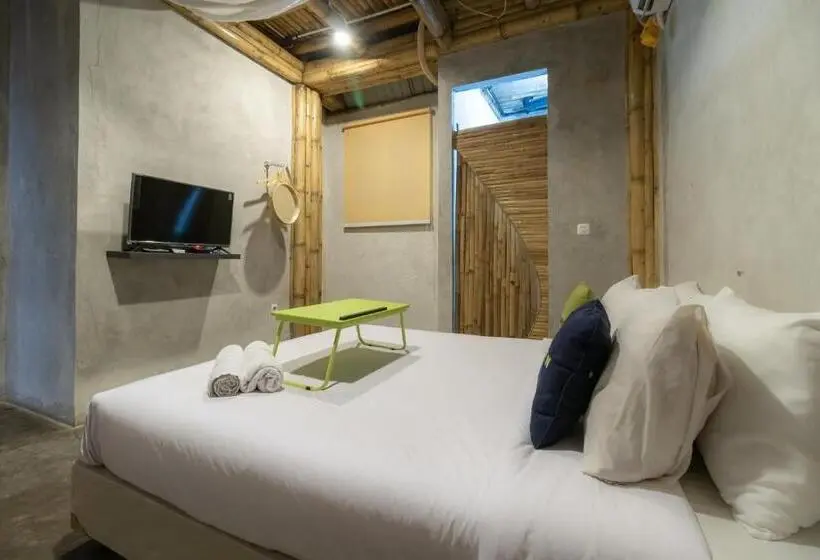 スタンダードルーム, Urbanview Ta Ke Residence Blok M By Reddoorz