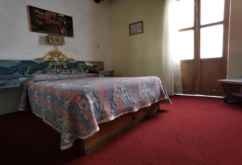 اتاق استاندارد, Capital Omesón De La Fragua