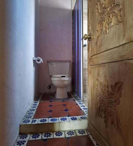 اتاق استاندارد سه نفره, Capital Omesón De La Fragua