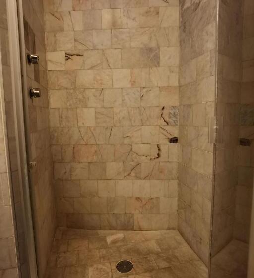 اتاق استاندارد, Capital Omesón De La Fragua