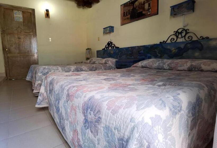 اتاق استاندارد, Capital Omesón De La Fragua