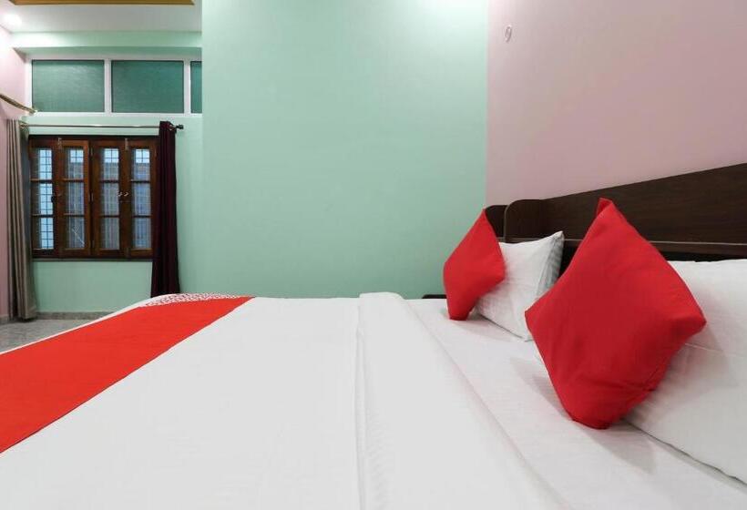 スタンダードルーム, Flagship Fanatic Inn And Banquet Near Chaudhary Charan Singh International Airport