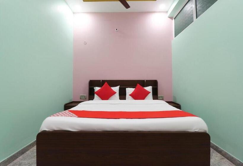 Номер Стандарт, Flagship Fanatic Inn And Banquet Near Chaudhary Charan Singh International Airport