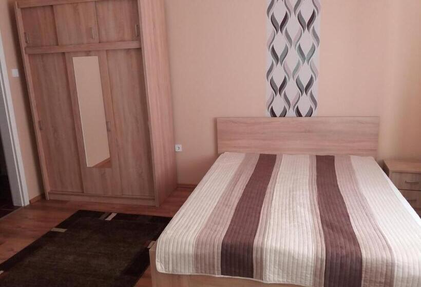 חדר סטנדרט, Ezüstfenyő Vendégház