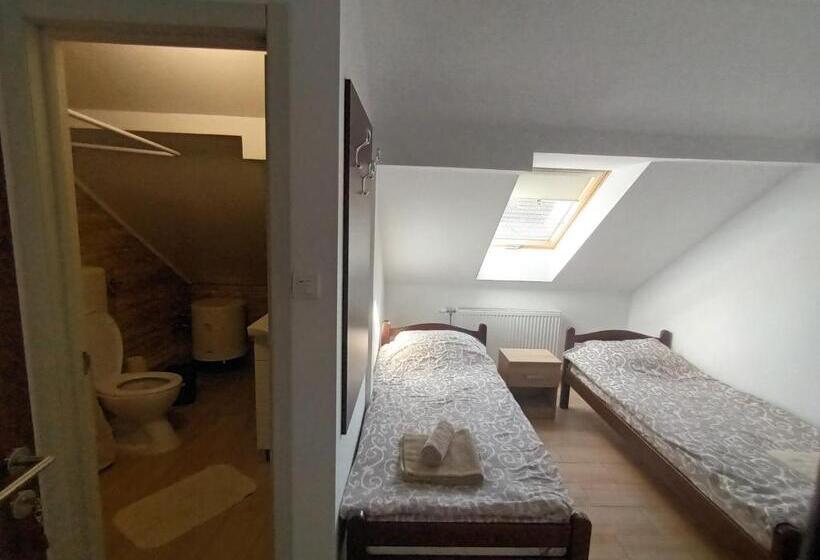 اتاق استاندارد با 2 تخت دوبل, Apartmani Maja 2