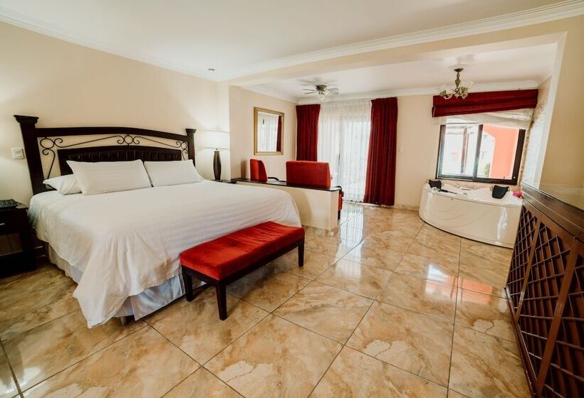 جناح جونيور, Hacienda San Juan Resort