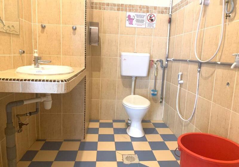 סוויטת פרמיום, Oyo 89928 Acf Guest House