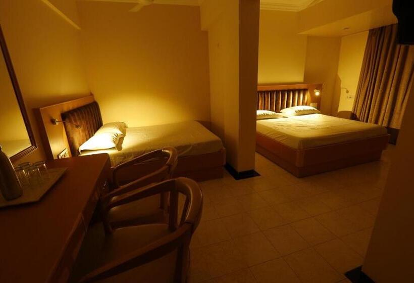 Standard Szoba, Ravikiran Alibaug