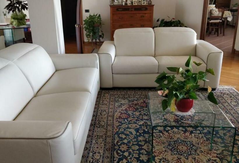 Номер Стандарт, Marinella B&b