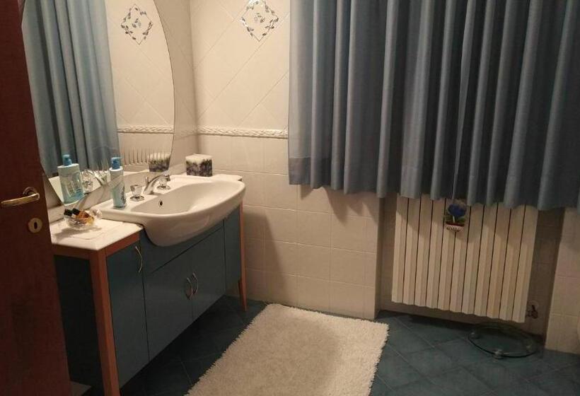 غرفة قياسية, Marinella B&b