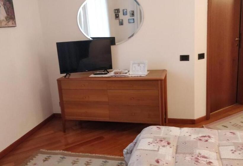 غرفة قياسية, Marinella B&b