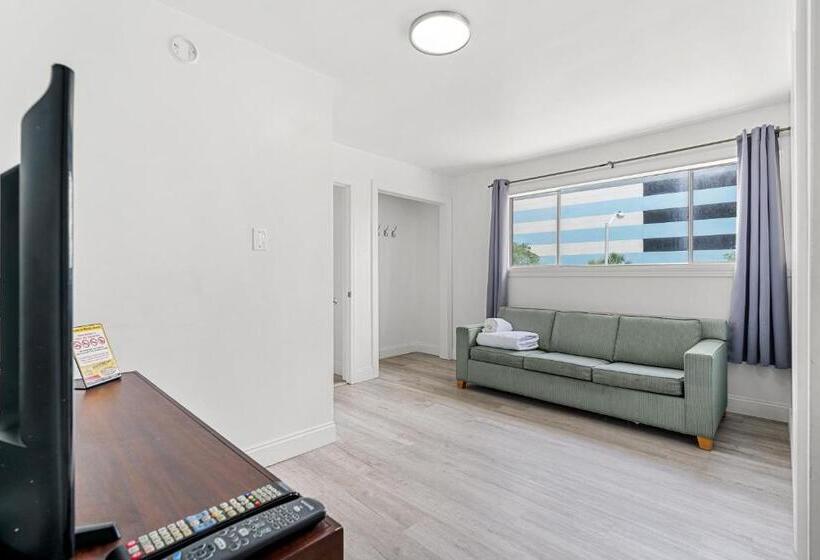 סטודיו דלוקס, Sun Fun