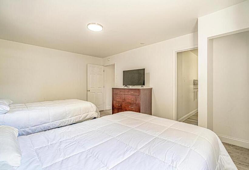 חדר קומפורט לשלושה, Sun Fun