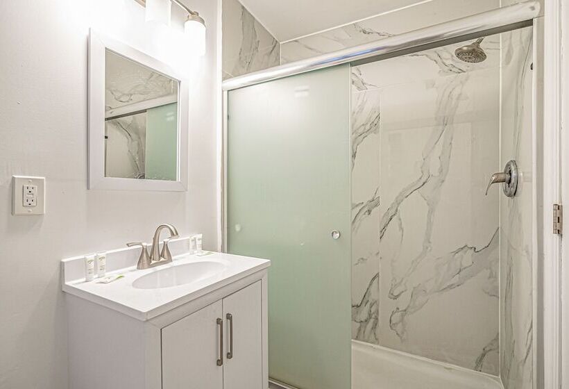 חדר סטנדרט, Sun Fun