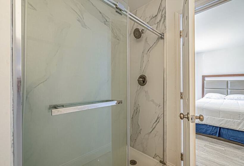 חדר סטודיו סטנדרד, Sun Fun