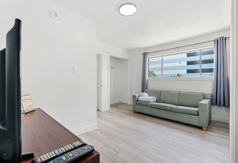 חדר סטודיו סטנדרד, Sun Fun