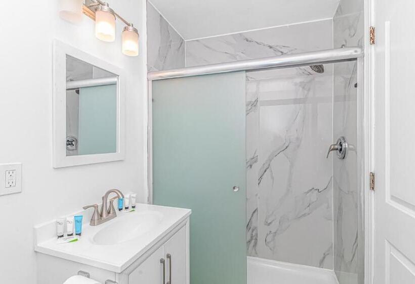 חדר סטודיו סטנדרד, Sun Fun