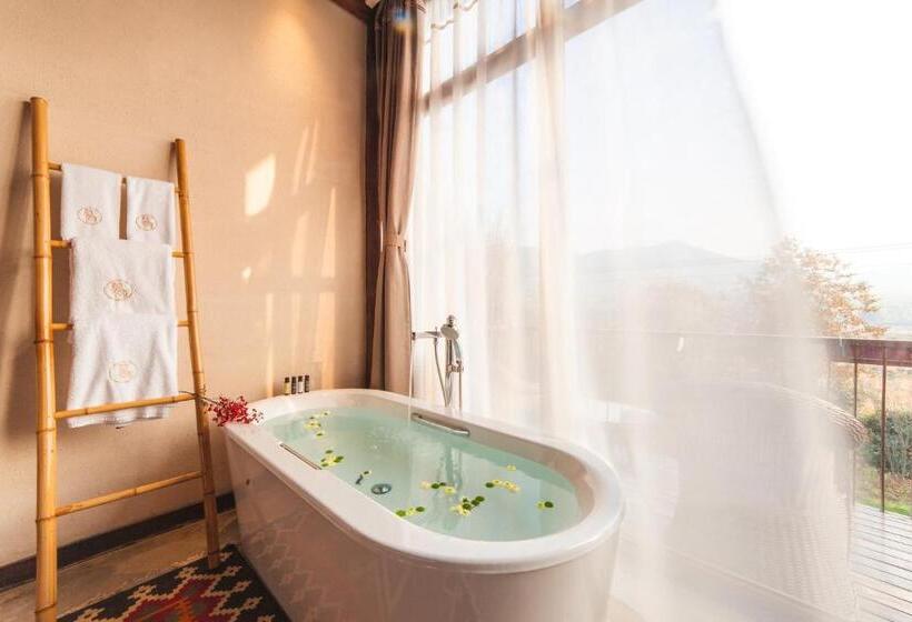 스탠다드 자쿠지 룸, Mohe Hostel