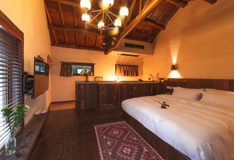 스탠다드 룸 산 전망, Mohe Hostel