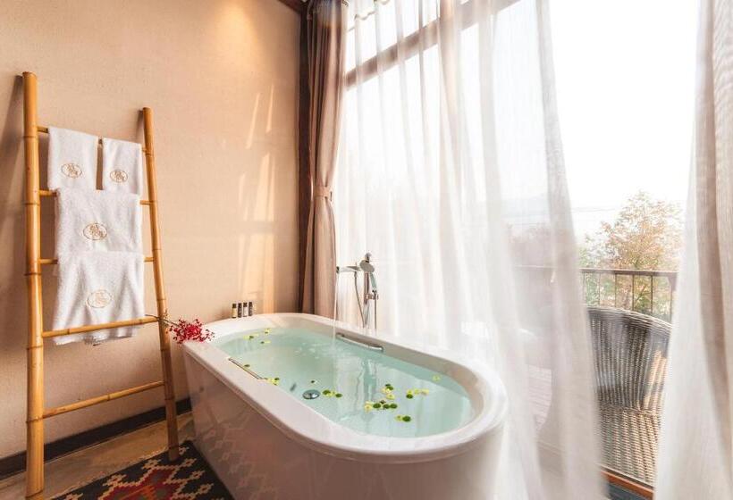 스탠다드 자쿠지 룸, Mohe Hostel