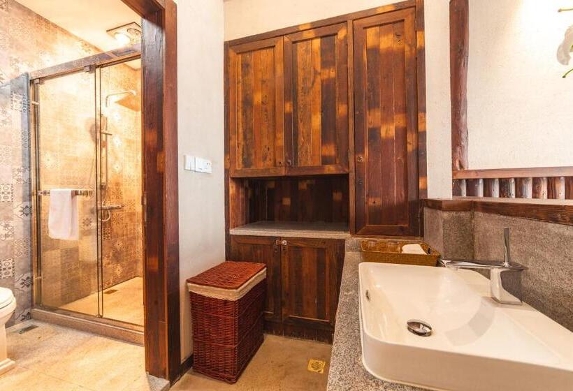 스탠다드 자쿠지 룸, Mohe Hostel