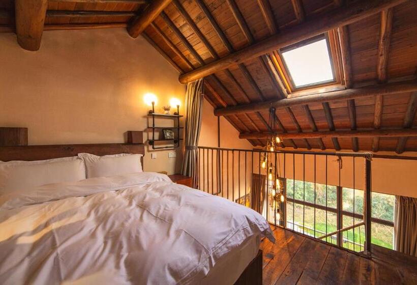 스탠다드 룸 산 전망, Mohe Hostel