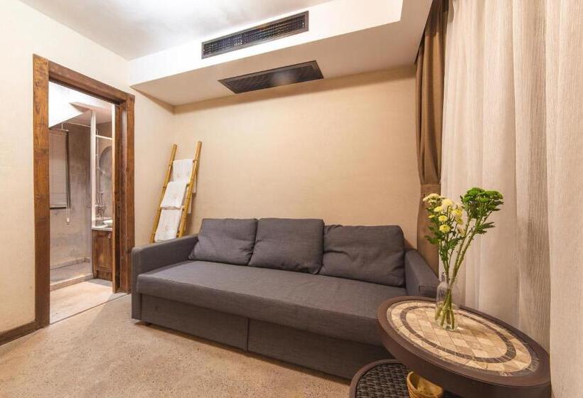 스탠다드 테라스 룸, Mohe Hostel