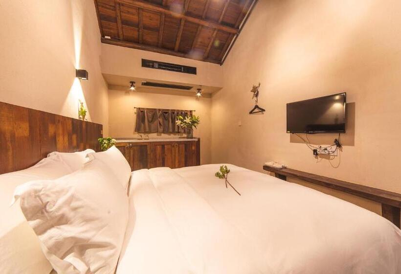 스탠다드 테라스 룸, Mohe Hostel