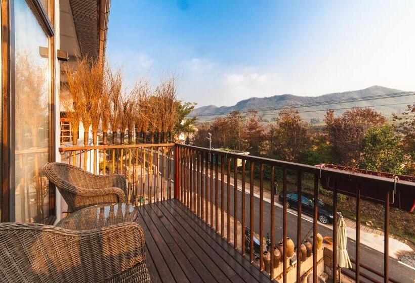 스탠다드 자쿠지 룸, Mohe Hostel