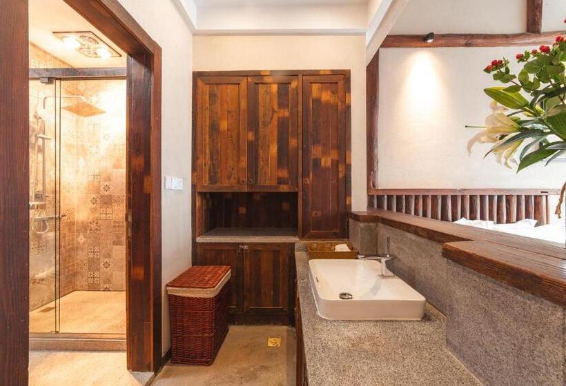 스탠다드 자쿠지 룸, Mohe Hostel