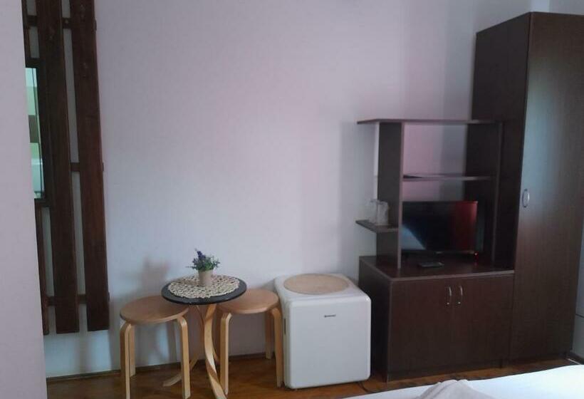 スタンダードルーム, Pensiunea Trei Ponei