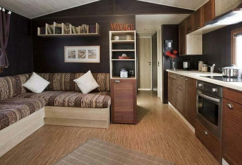 בונגלו סטנדרט 2 חדרי שינה, Kon Tiki