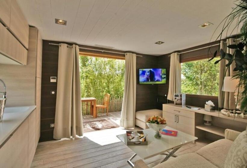 בקתת חדר, Kon Tiki