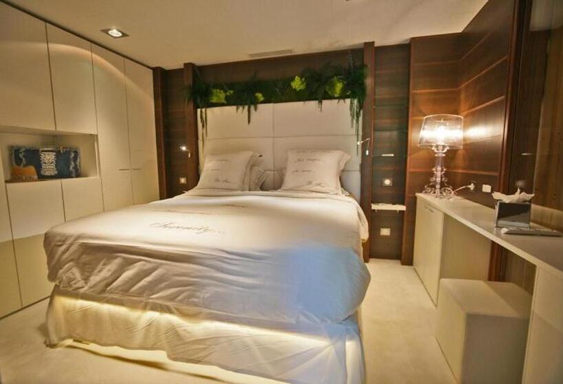 בקתת חדר, Kon Tiki