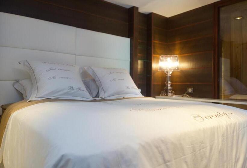 בקתת חדר, Kon Tiki