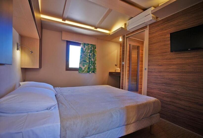 בונגלו סטנדרט 2 חדרי שינה, Kon Tiki