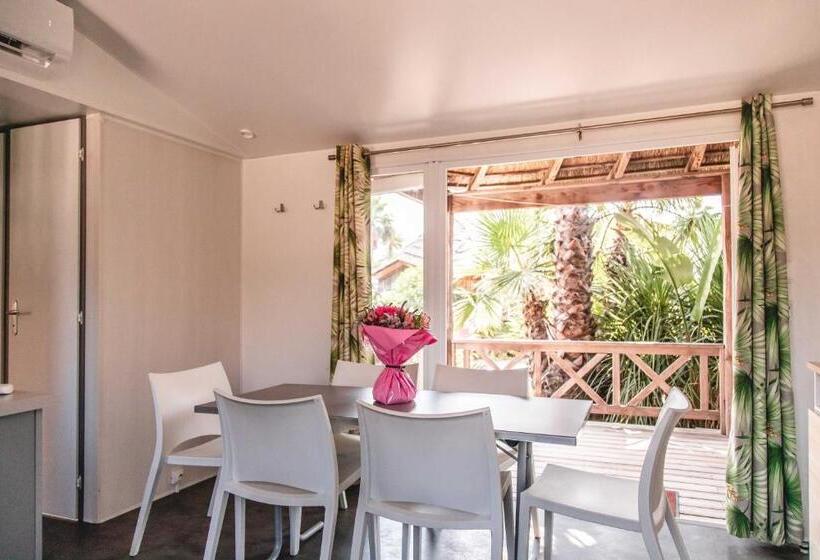 בונגלו משפחתי, Kon Tiki