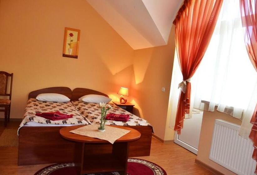 غرفة قياسية, Shaian Edelweis