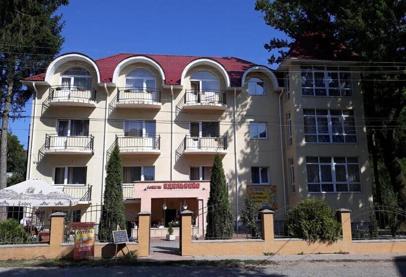 غرفة قياسية, Shaian Edelweis