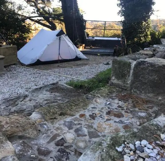 Standard Tent, Flying Fox Backpackers