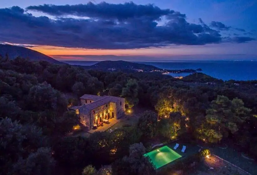 デラックスルーム, Experience Relais  Il Termine Elba
