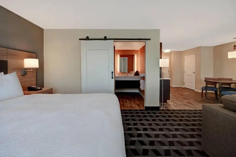 Standard Studio King Bed