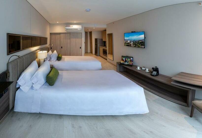 اتاق سوپریور با تخت بزرگ, York Luxury Suites Medellin By Preferred
