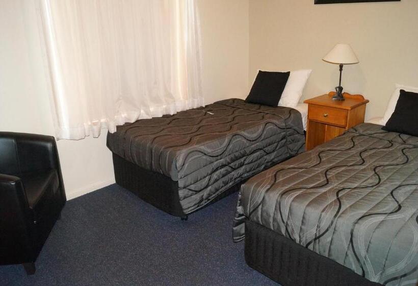 Люкс 2 Спальни, Asters On James Motor Inn