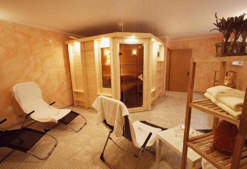 דירת חדר עם טרסה, Am Waldrand Spreewald